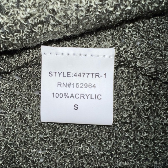 Ever B Green Sage Knit Fall V Neck Lightweight Knotted Sweater NWOT - Picture 7 of 9